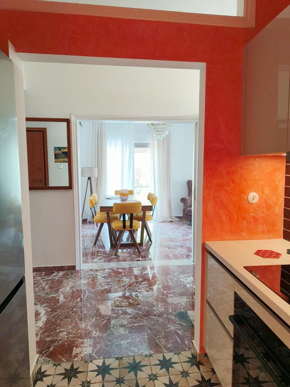 Apartamento Stylish Artistic Flat With View, Three Min To Metro Atenas Exterior foto